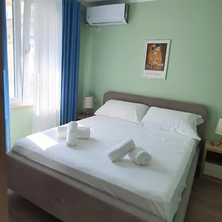 Apartment Center